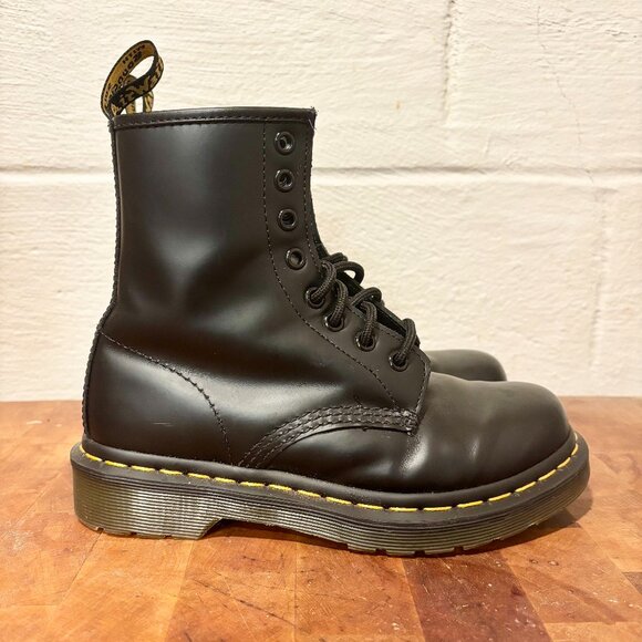 Dr. Martens 1460 Women's Smooth Leather Lace Up Boots Size 5 Black - Picture 1 of 9